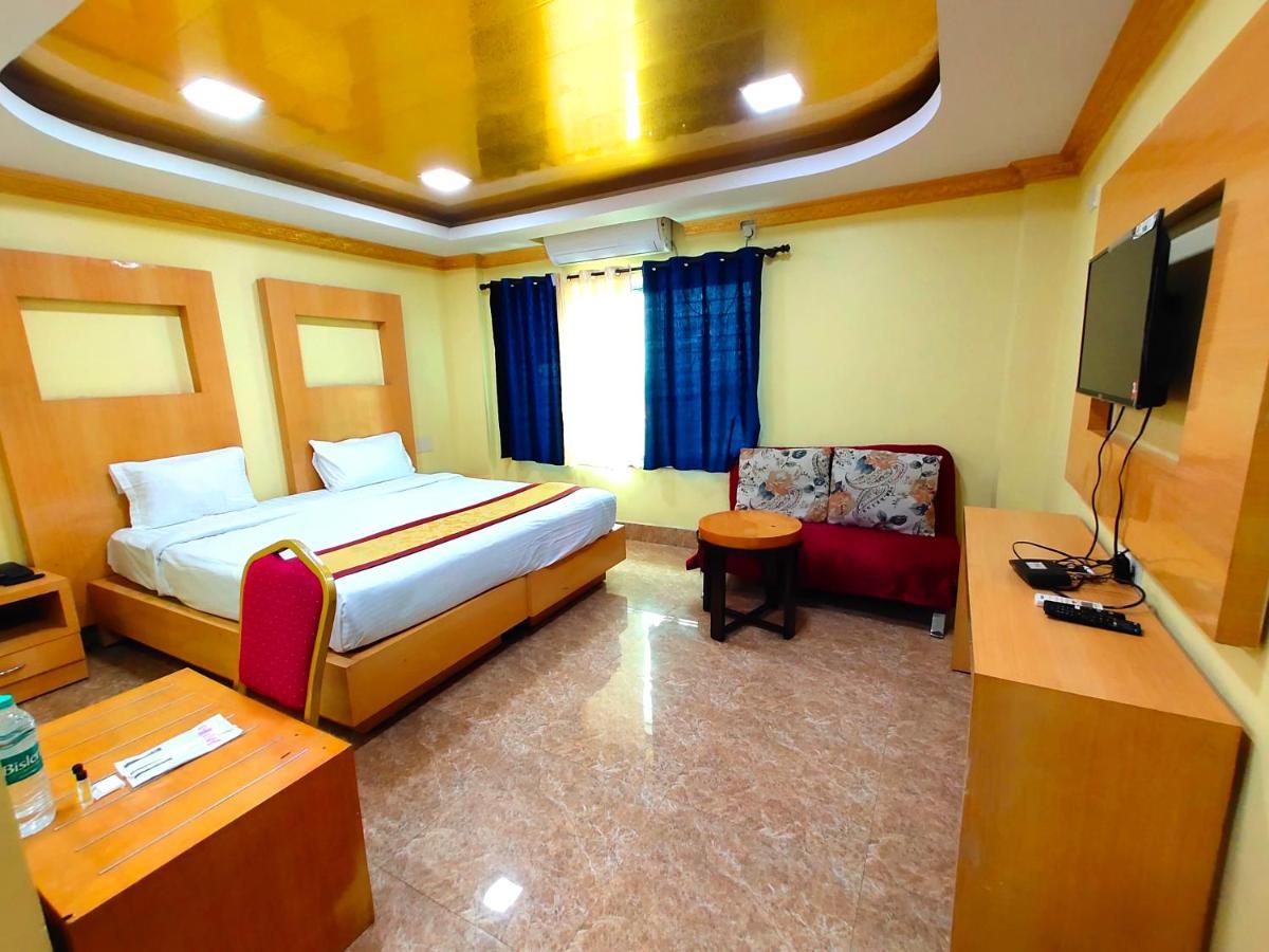 Panorama Country Club And Resort Āsansol Extérieur photo