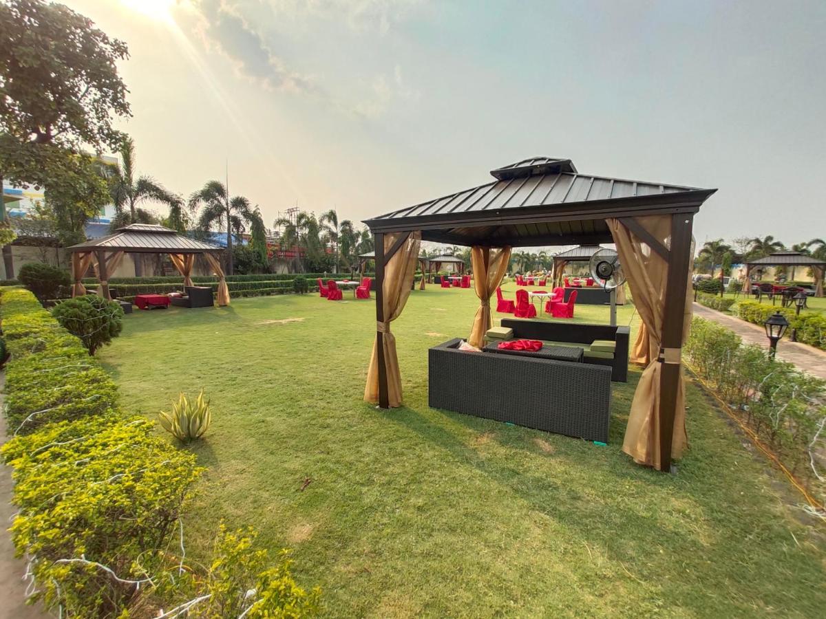 Panorama Country Club And Resort Āsansol Extérieur photo